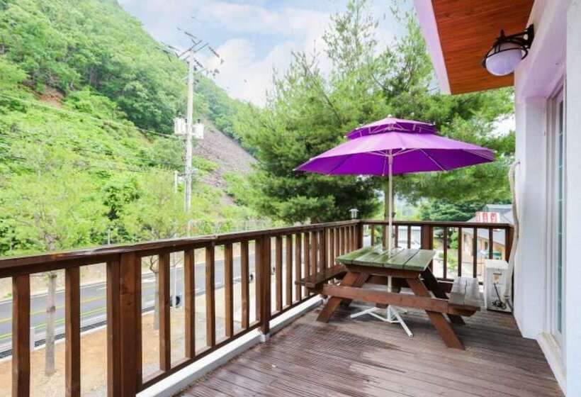 Goesan Morning Of Valley Pension