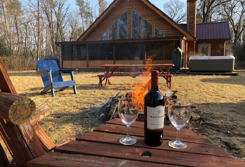 Hidden Forest Retreat