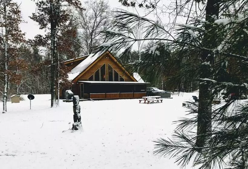 Hidden Forest Retreat