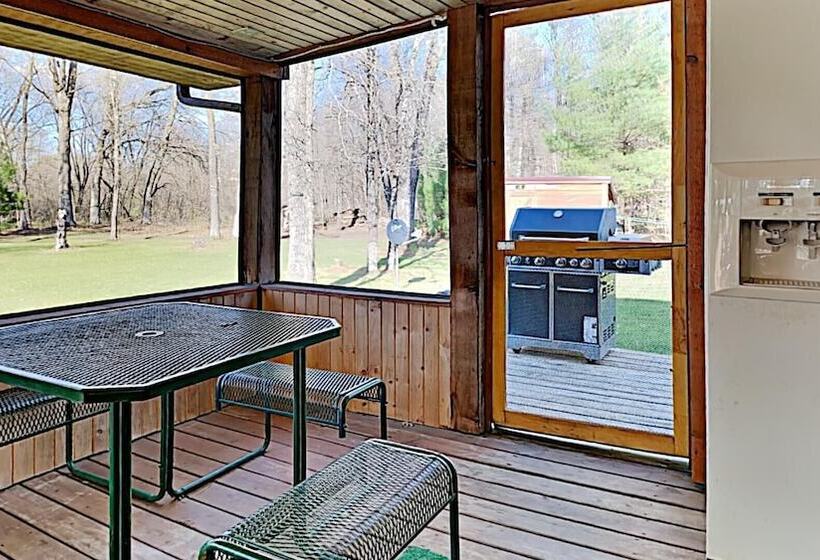 Hidden Forest Retreat