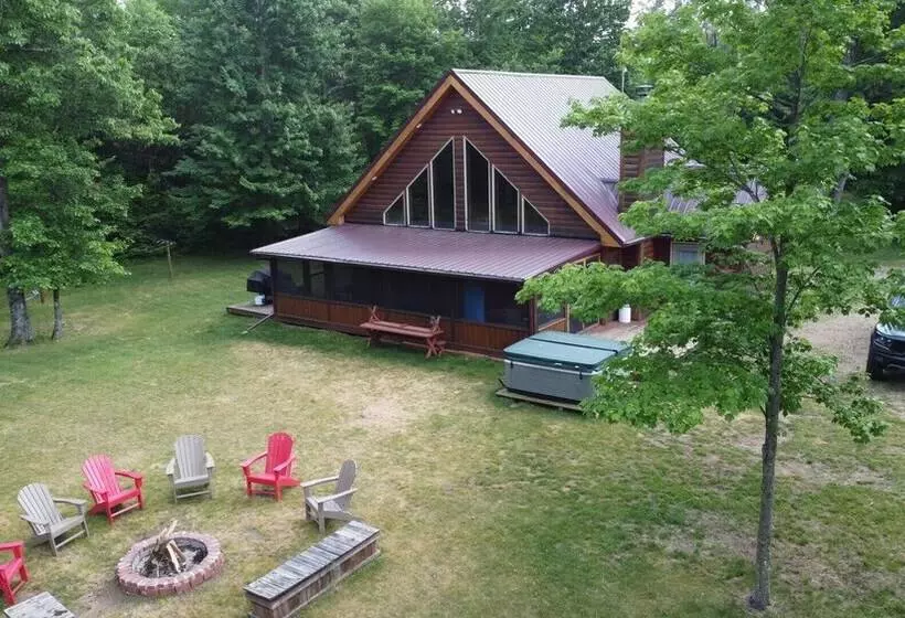 Hidden Forest Retreat