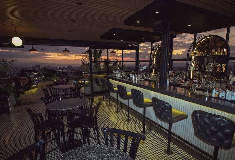 Отель Sexto By Icono