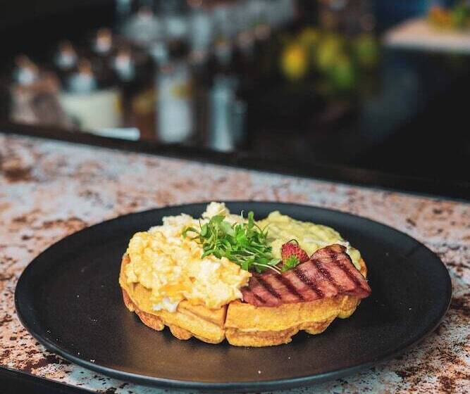 Отель Sexto By Icono