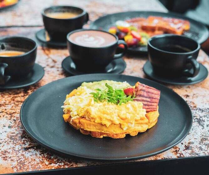 Отель Sexto By Icono