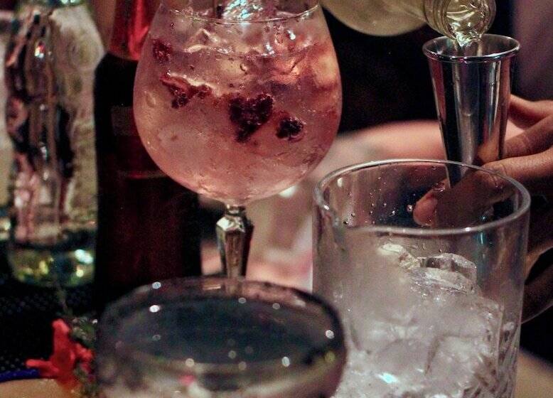 Отель Sexto By Icono