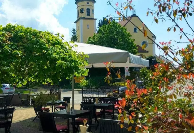 Hotelli Adler Ittendorf