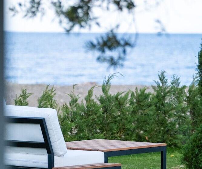 فندق Assos Troy Beach