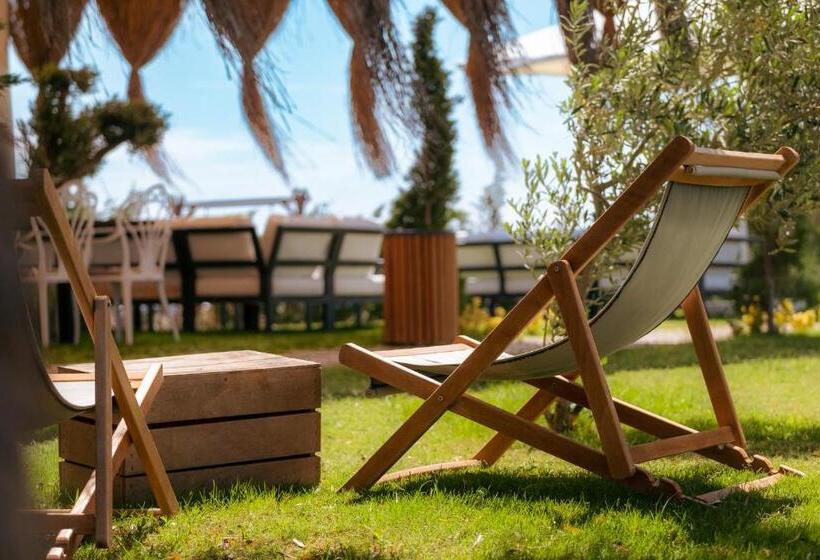 فندق Assos Troy Beach