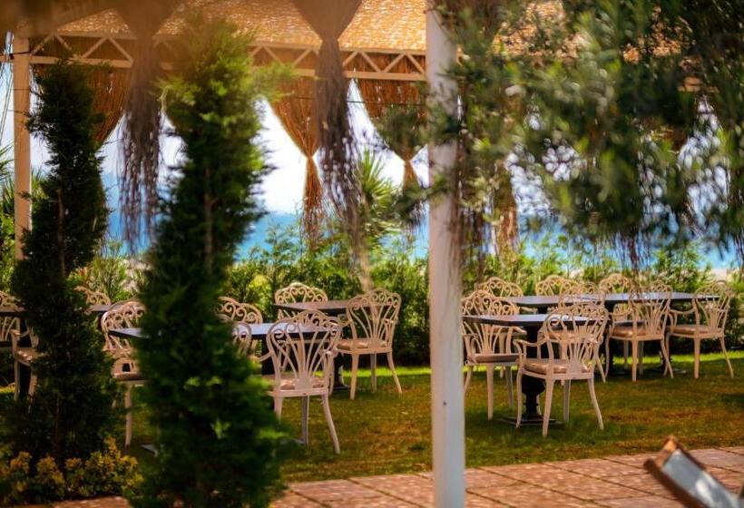 فندق Assos Troy Beach