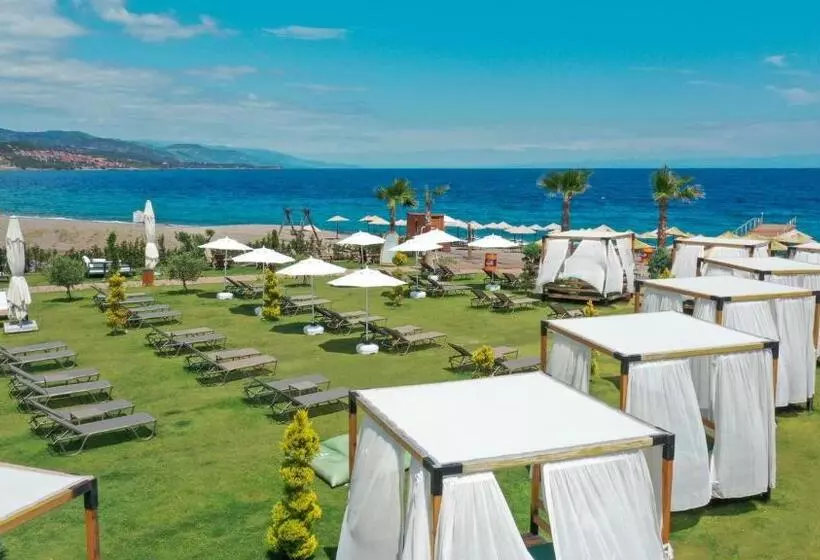 Hotelli Assos Troy Beach