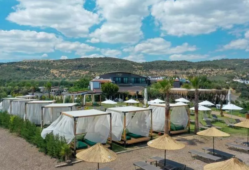 Hotelli Assos Troy Beach