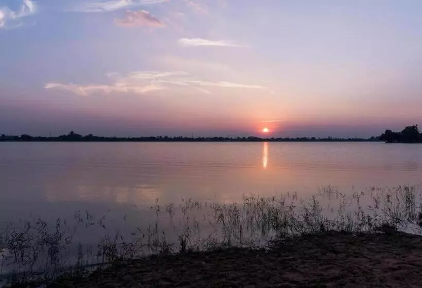 هتل B2 Khon Kaen Premier