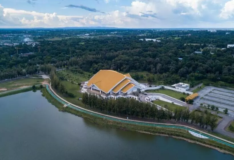 هتل B2 Khon Kaen Premier