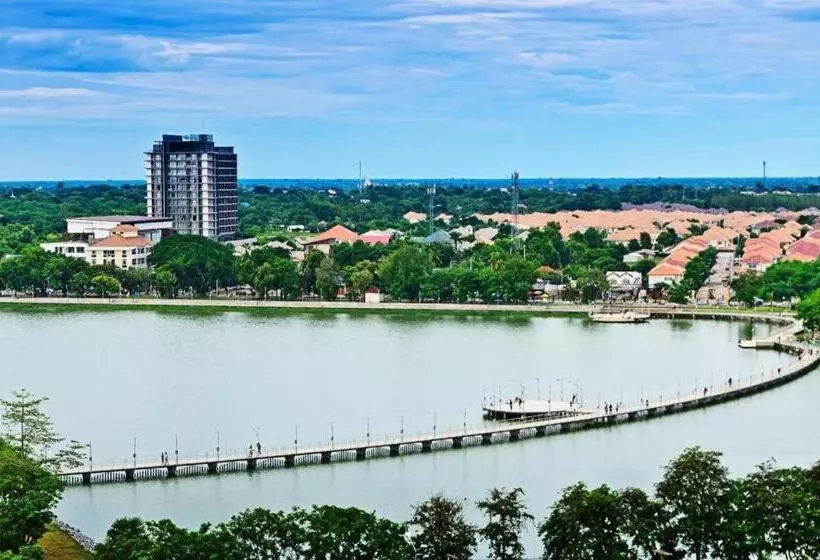 هتل B2 Khon Kaen Premier