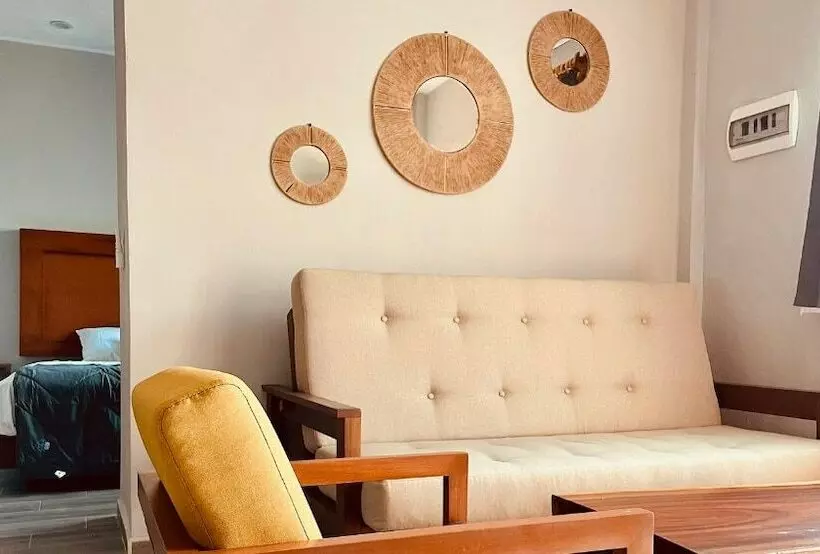 Hotelli Manglar Suites