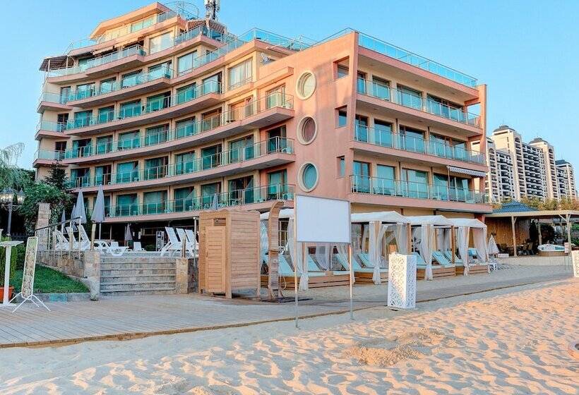 בית מלון כפרי Marty S Beachfront Apartments