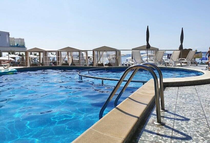 בית מלון כפרי Marty S Beachfront Apartments