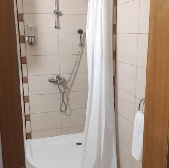 בית מלון כפרי Marty S Beachfront Apartments