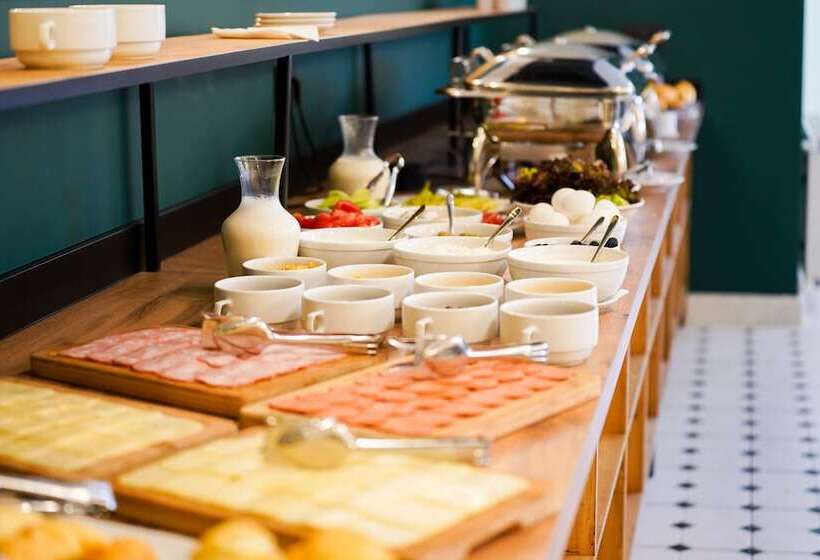 هتل Suatis Resort Kazbegi