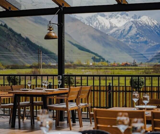 هتل Suatis Resort Kazbegi