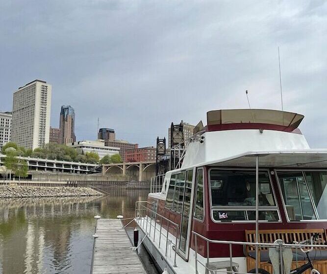 فندق Summer Skol