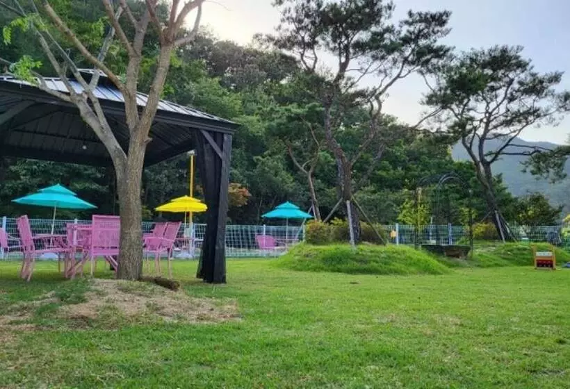 Muju Inca Dog Pension