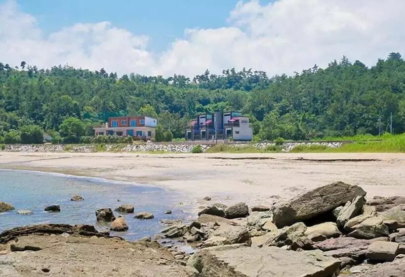 Namhae South Marine Spa Pension