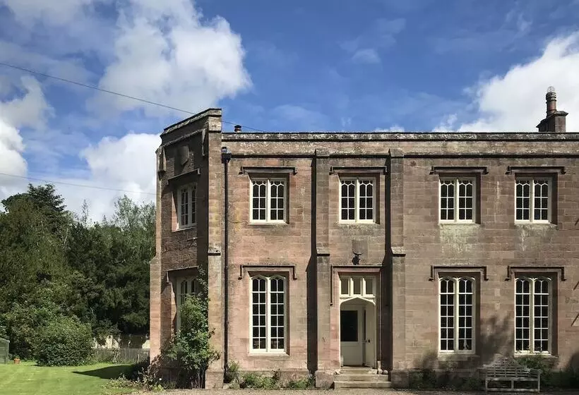 ペンション Chillingham Manor
