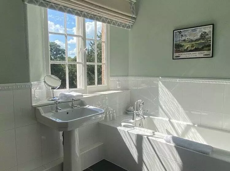 ペンション Chillingham Manor
