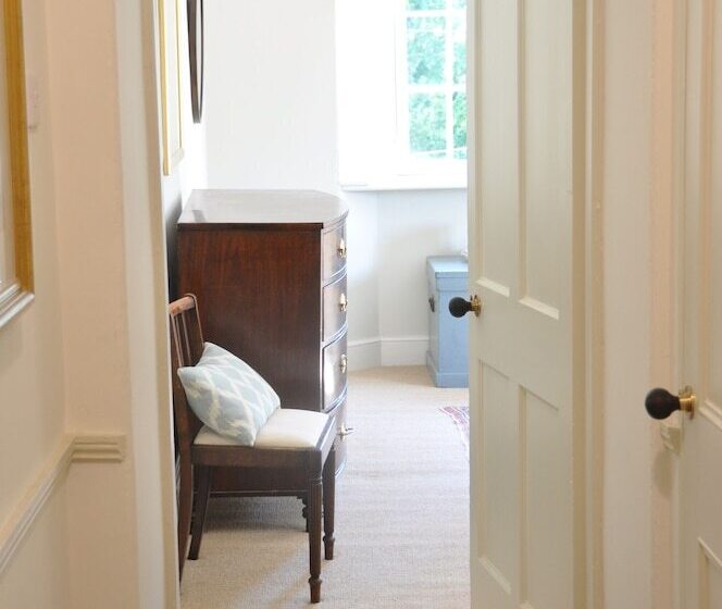 ペンション Chillingham Manor