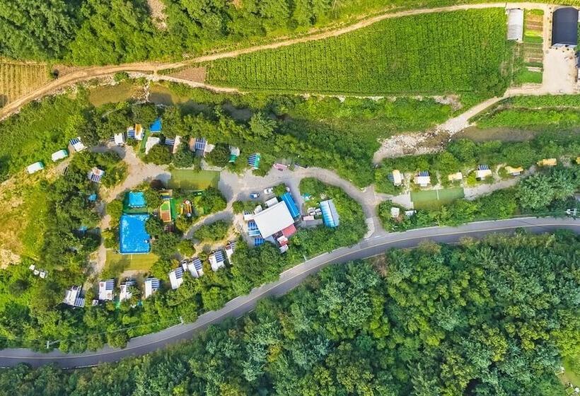 بنسيون Chuncheon Jayooinui Spacaravan