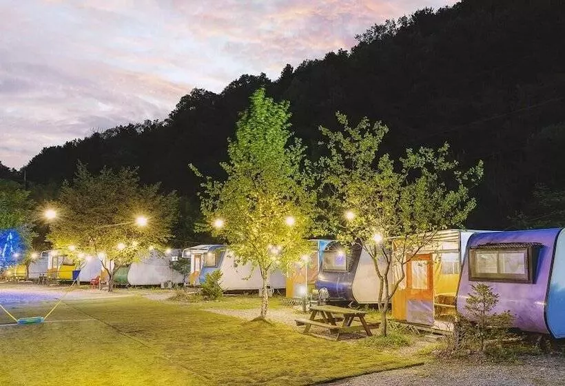 ペンション Chuncheon Jayooinui Spacaravan