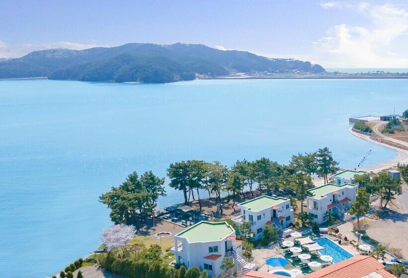 Pensione Taean Ayana Ocean Place