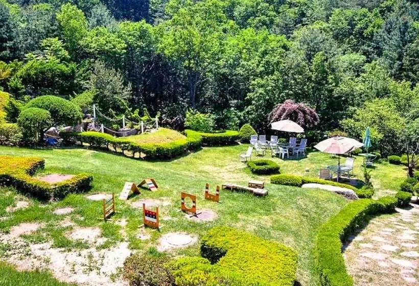Pocheon Fine Bell Pension