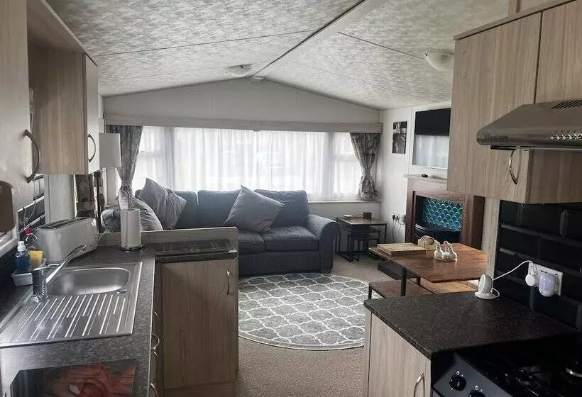 Relaxing And Quiet Holiday Cabin, Sleeps 4