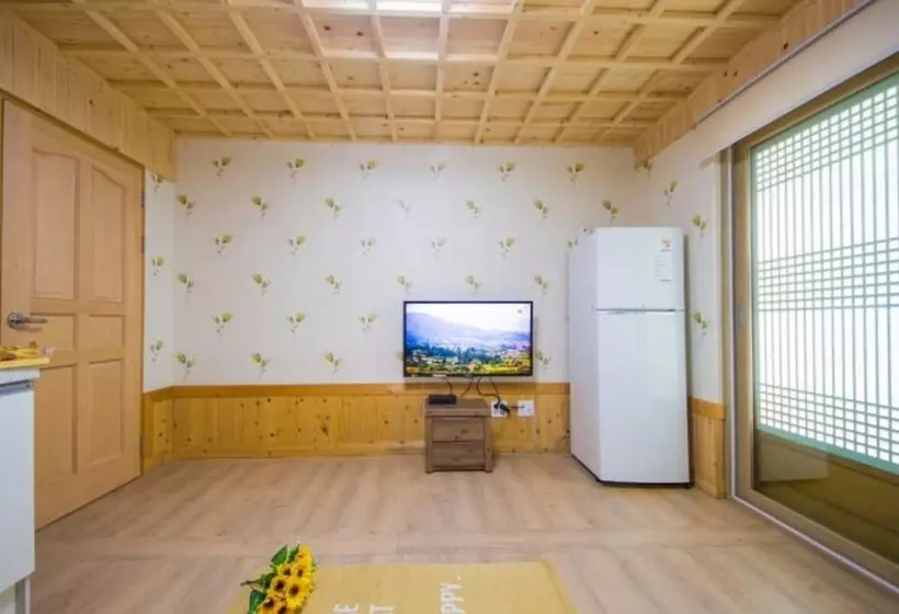 Suncheon Bay Minsok Hanok Pension
