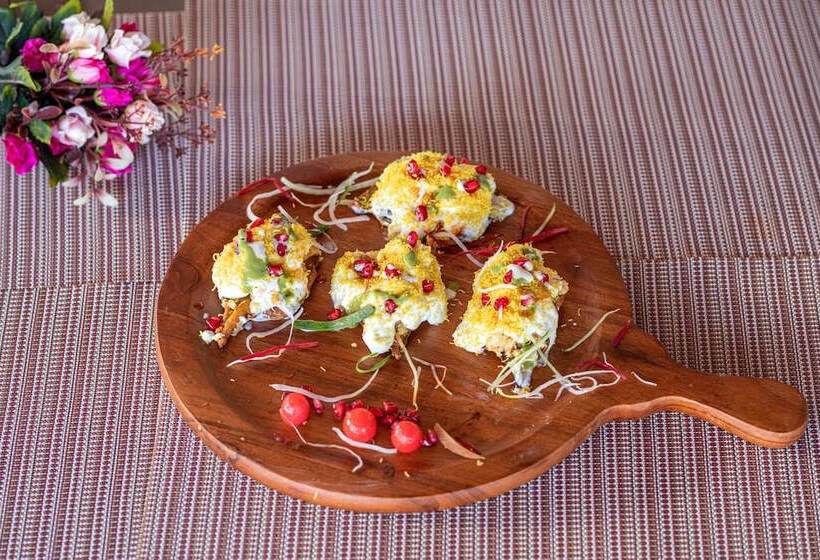 The Hotel Js Souvenir