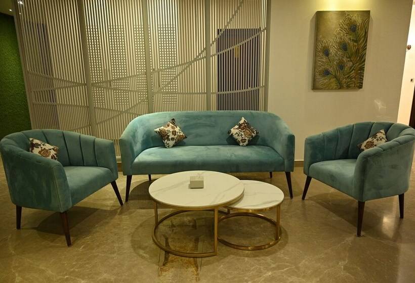 The Hotel Js Souvenir