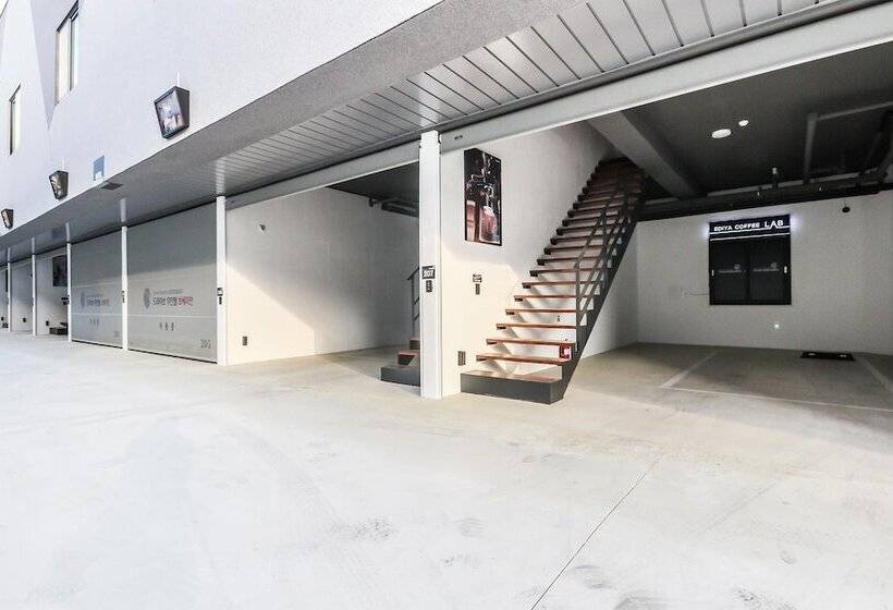 Wanju Bohemian Motel