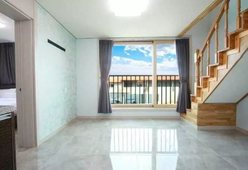 Yangyang Yangyang Pension