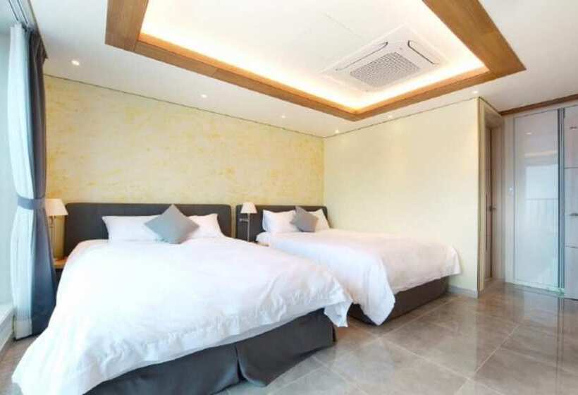 Yangyang Yangyang Pension