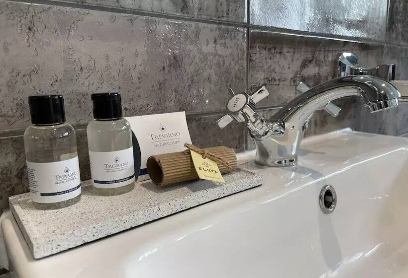 تختخواب و صبحانه Moorview House