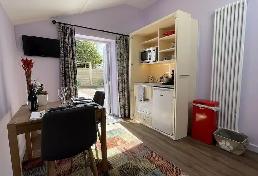 تختخواب و صبحانه Moorview House