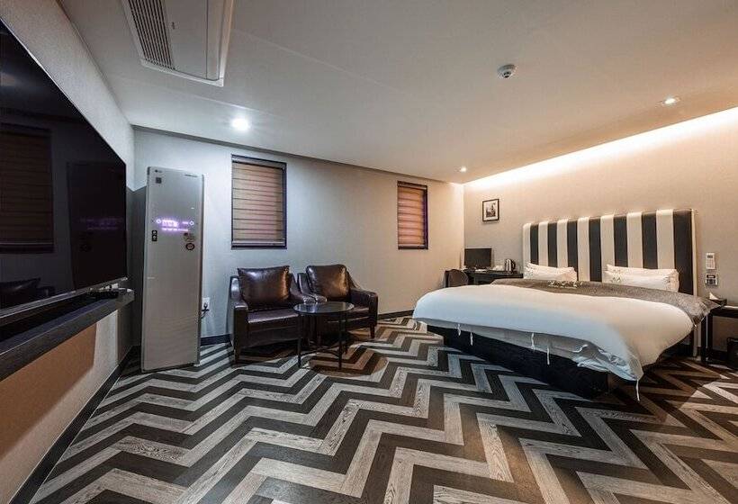 Boeun Malti Self Check In Motel