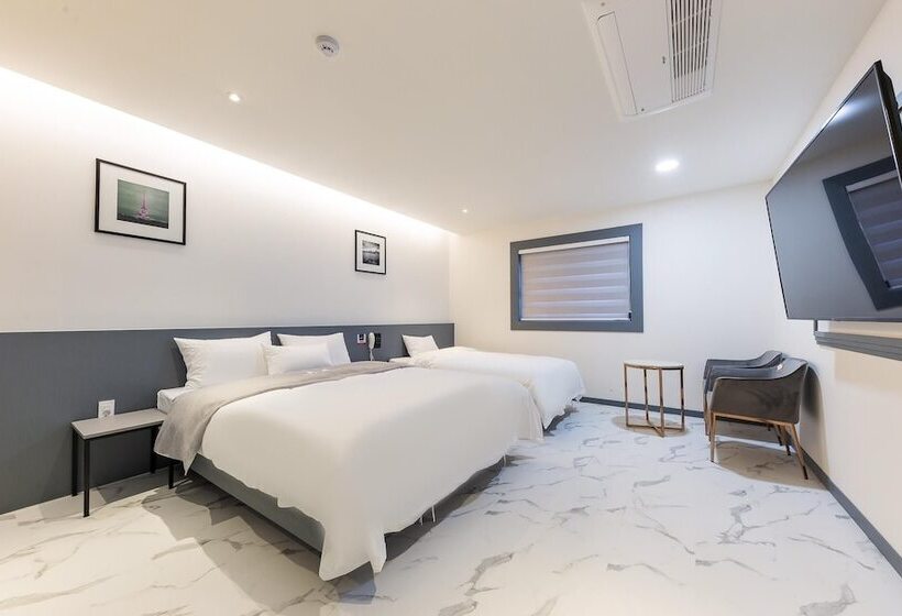 Boeun Malti Self Check In Motel