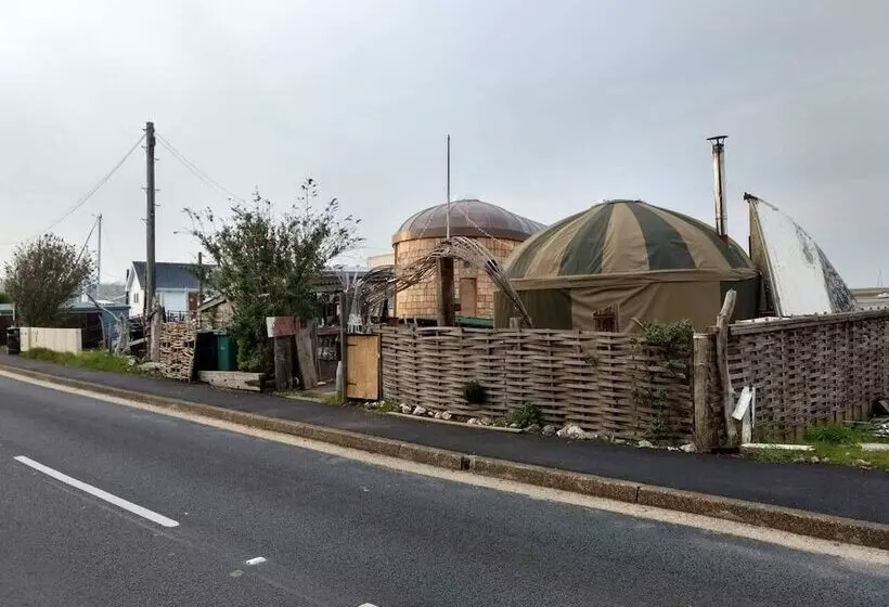 Bembridge Harbour Yurt   Log Burner   Wifi