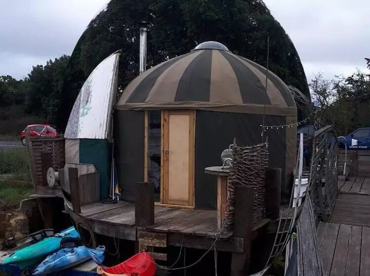 Bembridge Harbour Yurt   Log Burner   Wifi