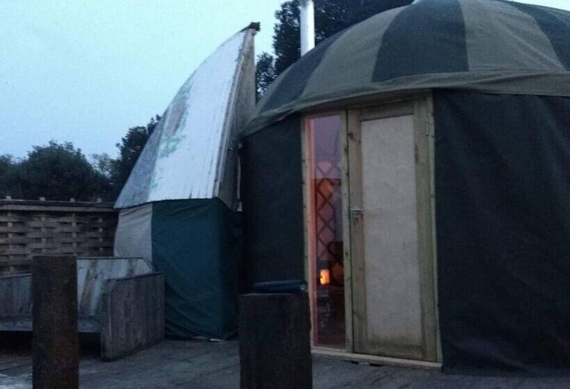 Bembridge Harbour Yurt   Log Burner   Wifi