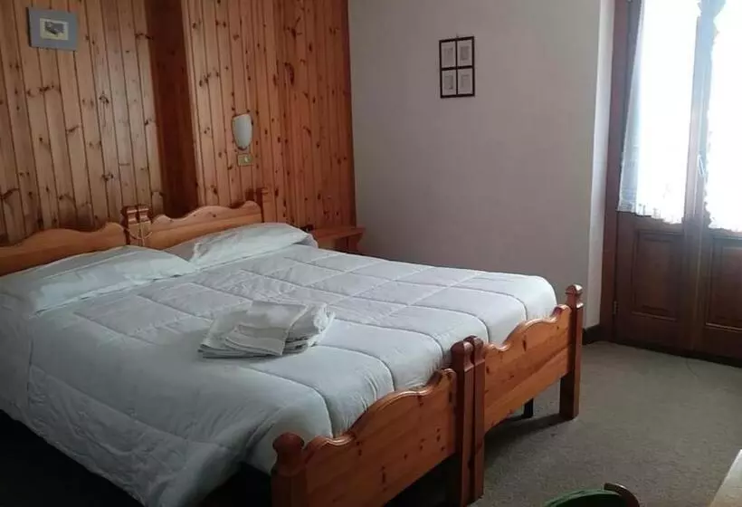 Hostelli Beau Sejour