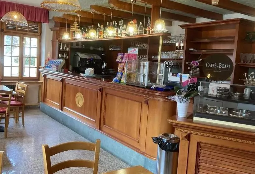 Hostelli Beau Sejour